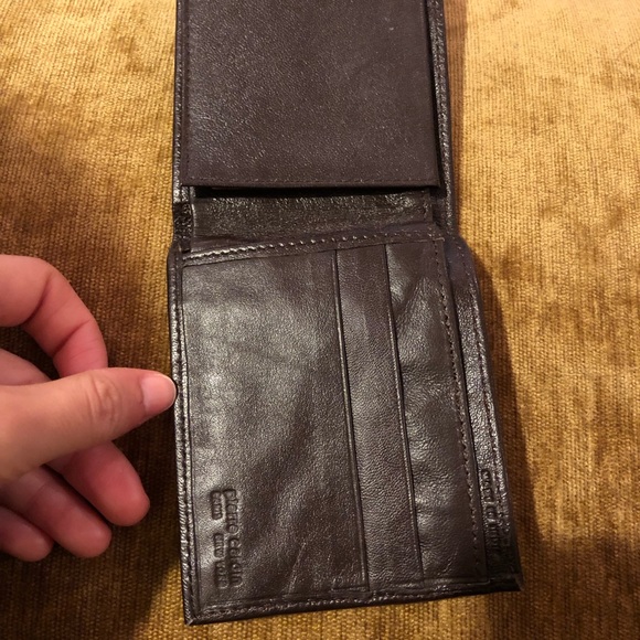 Pierre Cardin leather wallet - Picture 2 of 4